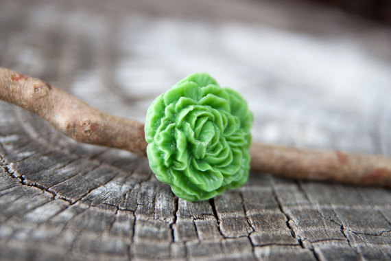 Green Peony Flower Antique Brass Adjustable Ring Vintage Style Perfect For Maid Of Honor Gift - Green Apple