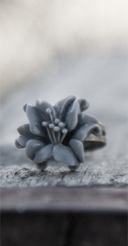 Grey Lily Flower Adjustable Vintage Style Ring - Storm