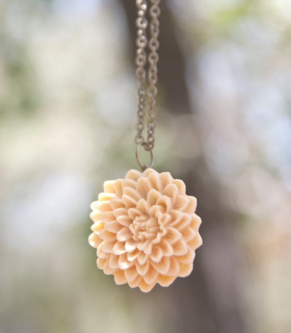 Pale Yellow Chrysanthemum Flower Necklace With An Antique Brass Chain - Julep